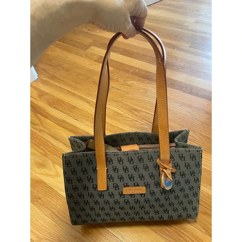 Dooney & Bourke Gray Canvas East/West Shopper Monogram‎ Tote Bag Tan Leather EUC